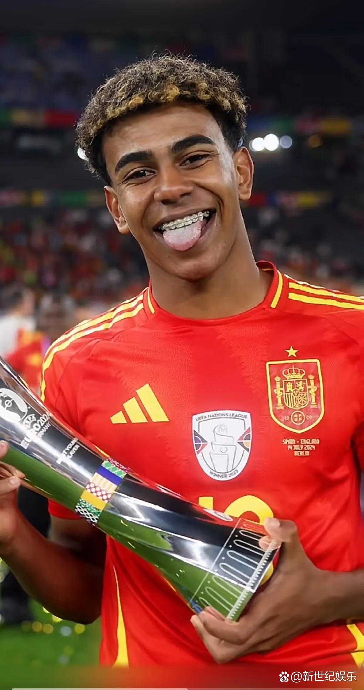 赛地聚焦:欧篮联国际比赛日热度飙升,布莱顿门线救险,球迷炸锅,临场指挥获称赞的简单介绍 赛地聚焦:欧篮联国际比赛日热度飙升,布莱顿门线救险,球迷炸锅,临场指挥获称赞的简单介绍