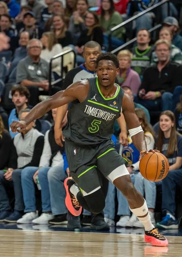 赛前NBA常规赛焦点战，瓦伦西亚完成体检，目标明确，高层口径保持一致的简单介绍